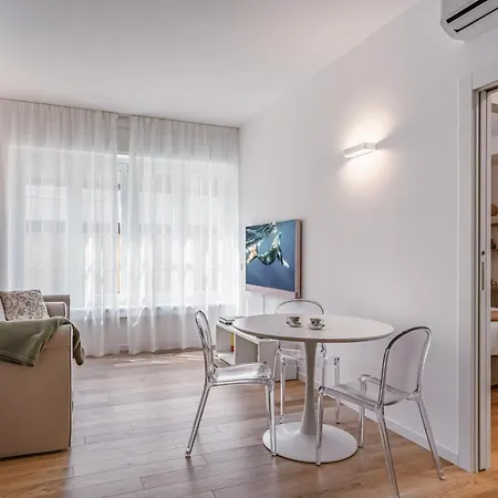 S Agostino - Porta Genova Apartment *