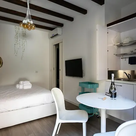Apartment S Agostino - Porta Genova *